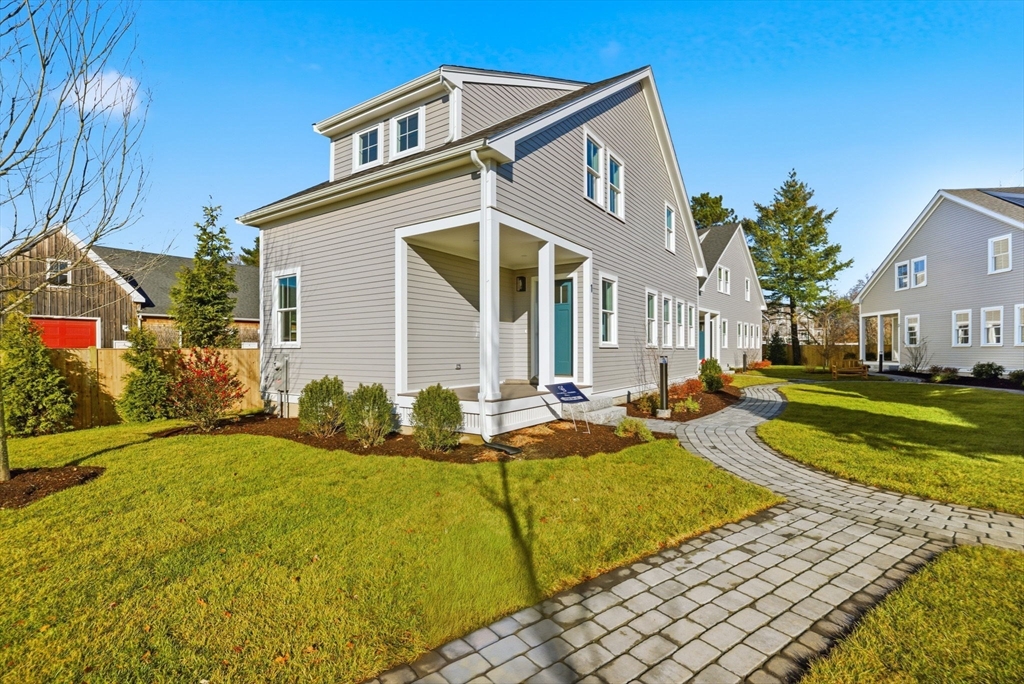 19 Ford Place, Scituate, Massachusetts, 2 Bedrooms Bedrooms, 5 Rooms Rooms,2.5 BathroomsBathrooms,Residential,For Sale,Ford Place,73449243