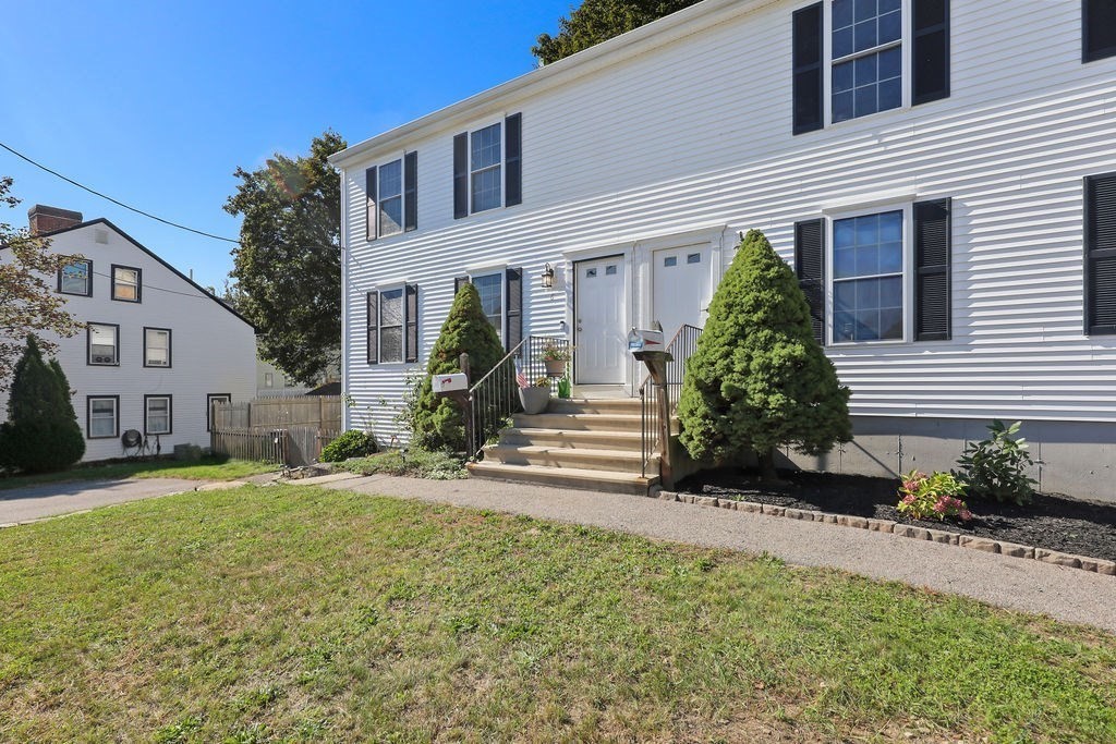6 Old Mendon St, Blackstone, Massachusetts, 3 Bedrooms Bedrooms, 6 Rooms Rooms,1.5 BathroomsBathrooms,Residential,For Sale,Old Mendon St,73441391