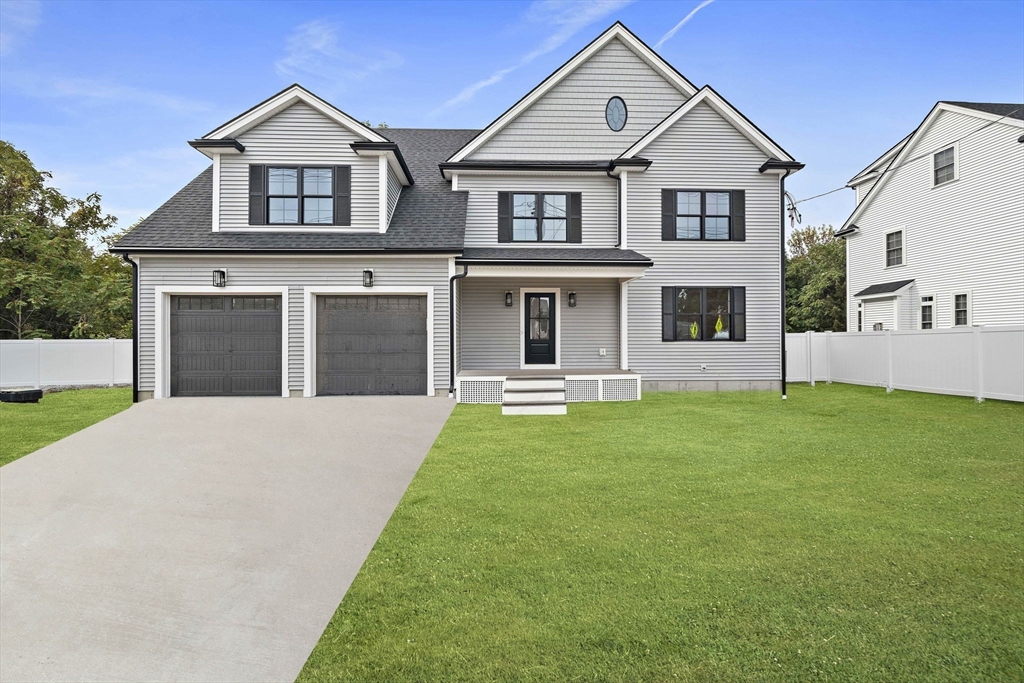 185 Lexington Street, Woburn, Massachusetts, 4 Bedrooms Bedrooms, 9 Rooms Rooms,3.5 BathroomsBathrooms,Residential,For Sale,Lexington Street,73432651