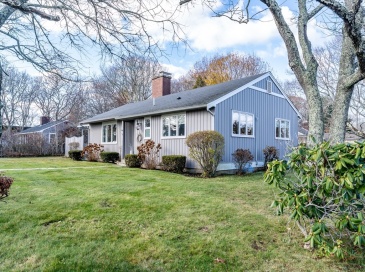 142 Chestnut St, Barnstable, Massachusetts, 2 Bedrooms Bedrooms, 6 Rooms Rooms,2 BathroomsBathrooms,Residential,For Sale,Chestnut St,73459687