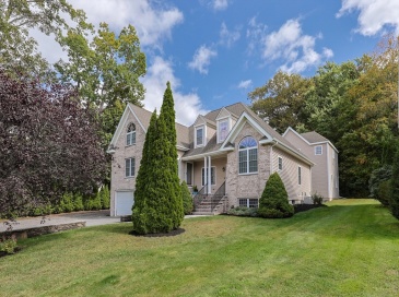 9 Hillside Avenue, Milford, Massachusetts, 4 Bedrooms Bedrooms, 9 Rooms Rooms,4.5 BathroomsBathrooms,Residential,For Sale,Hillside Avenue,73437445 9 Hillside Avenue, Milford, Massachusetts, 4 Bedrooms Bedrooms, 9 Rooms Rooms,4.5 BathroomsBathrooms,Residential,For Sale,Hillside Avenue,73437445