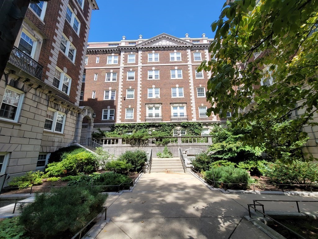 3 Arlington Street, Cambridge, Massachusetts, 1 Bedroom Bedrooms, 3 Rooms Rooms,1 BathroomBathrooms,Residential,For Sale,Arlington Street,73473874