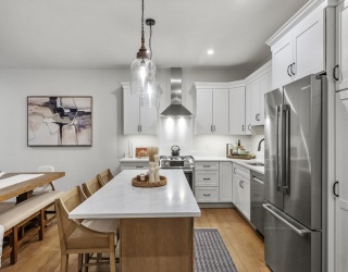 134 Court St, Plymouth, Massachusetts, 2 Bedrooms Bedrooms, 5 Rooms Rooms,2 BathroomsBathrooms,Residential,For Sale,Court St,73473885