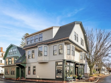 1 School Street, Manchester, Massachusetts, 1 Bedroom Bedrooms, 3 Rooms Rooms,1 BathroomBathrooms,Residential Lease,For Rent,School Street,73473919