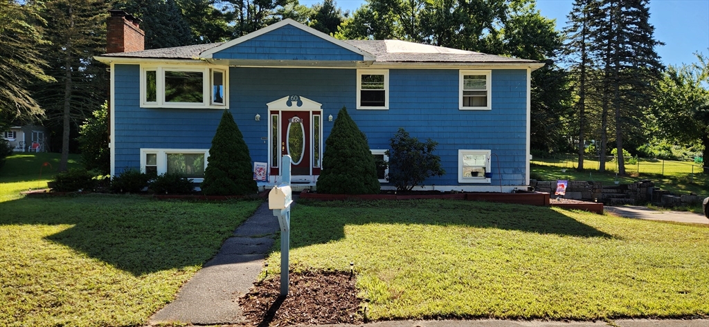 60 Wethersfield Rd, Bellingham, Massachusetts, 3 Bedrooms Bedrooms, 5 Rooms Rooms,1 BathroomBathrooms,Residential,For Sale,Wethersfield Rd,73474037
