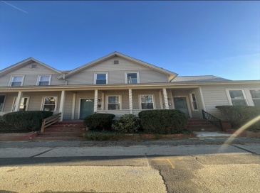 45 Chapin St, Southbridge, Massachusetts, 3 Bedrooms Bedrooms, 5 Rooms Rooms,1 BathroomBathrooms,Residential Lease,For Rent,Chapin St,73474042
