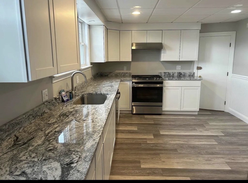 2232 Mystic Valley Parkway, Medford, Massachusetts, 4 Bedrooms Bedrooms, 7 Rooms Rooms,2 BathroomsBathrooms,Residential Lease,For Rent,Mystic Valley Parkway,73474060