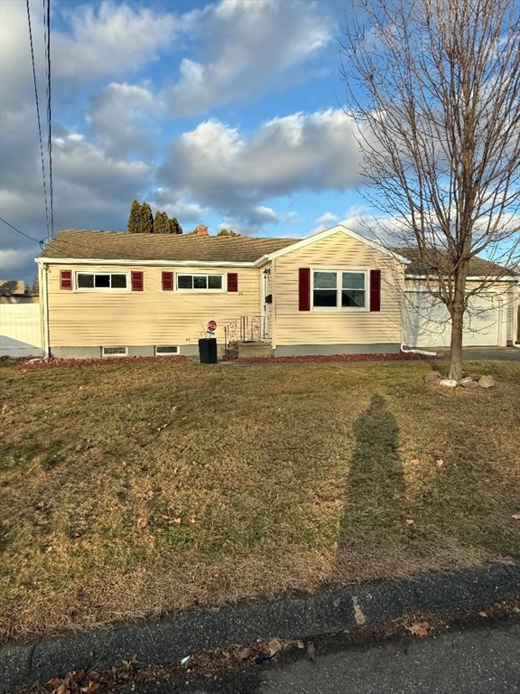 36 Daley St, Chicopee, Massachusetts, 3 Bedrooms Bedrooms, 8 Rooms Rooms,1 BathroomBathrooms,Residential,For Sale,Daley St,73468653