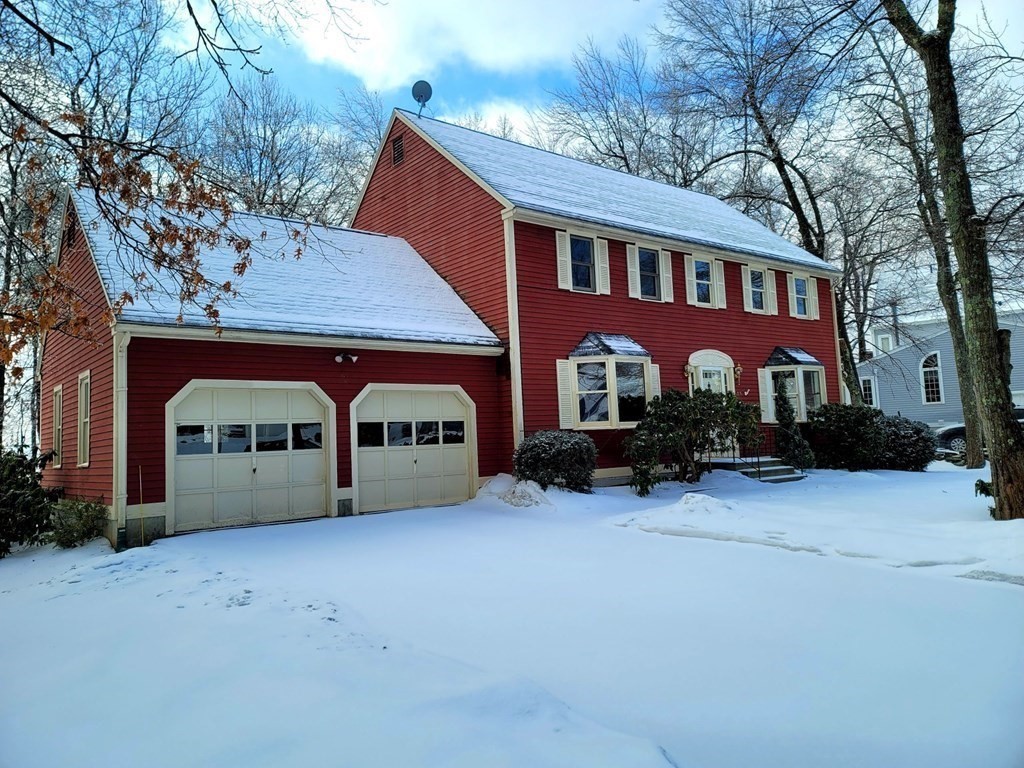 23 Tattan Farm Rd, Worcester, Massachusetts, 4 Bedrooms Bedrooms, 8 Rooms Rooms,2.5 BathroomsBathrooms,Residential Lease,For Rent,Tattan Farm Rd,73474000