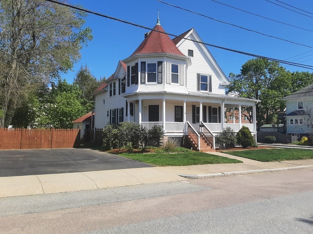 14 Tappan, Attleboro, Massachusetts, 1 Bedroom Bedrooms, 4 Rooms Rooms,1 BathroomBathrooms,Residential Lease,For Rent,Tappan,73474003