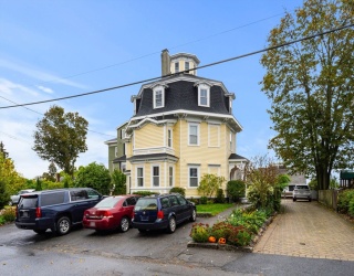 6 Mount Vernon, Marblehead, Massachusetts, 4 Bedrooms Bedrooms, 16 Rooms Rooms,4 BathroomsBathrooms,Residential Income,For Sale,Mount Vernon,73474225