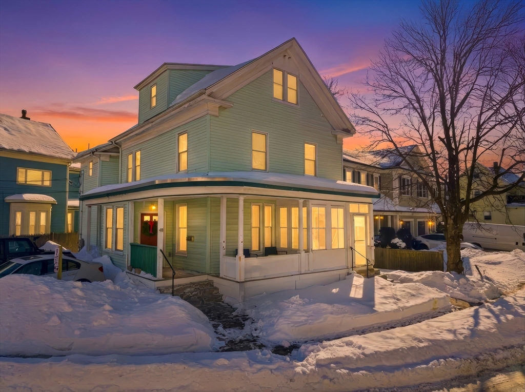 48-50 Carleton Street, Newton, Massachusetts, 7 Bedrooms Bedrooms, 11 Rooms Rooms,2 BathroomsBathrooms,Residential Income,For Sale,Carleton Street,73474278