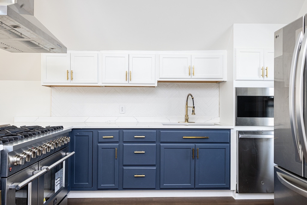 40 Devon St, Boston, Massachusetts, 2 Bedrooms Bedrooms, 4 Rooms Rooms,1 BathroomBathrooms,Residential,For Sale,Devon St,73474298