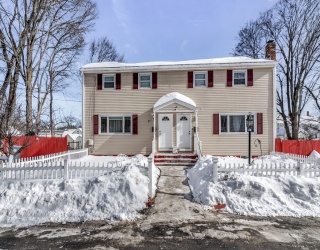 7-9 Carleton, Methuen, Massachusetts, 6 Bedrooms Bedrooms, 10 Rooms Rooms,3 BathroomsBathrooms,Residential Income,For Sale,Carleton,73474108