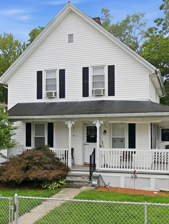 83 4th Ave, Woonsocket, Rhode Island, 4 Bedrooms Bedrooms, 8 Rooms Rooms,1.5 BathroomsBathrooms,Residential,For Sale,4th Ave,73474138