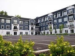 485 Blue Hills Parkway, Milton, Massachusetts, 2 Bedrooms Bedrooms, 4 Rooms Rooms,2 BathroomsBathrooms,Residential,For Sale,Blue Hills Parkway,73474203