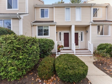 17 Gasllght Lane, Easton, Massachusetts, 2 Bedrooms Bedrooms, 6 Rooms Rooms,1.5 BathroomsBathrooms,Residential,For Sale,Gasllght Lane,73454212