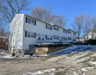 325 Washington St, West Warwick, Rhode Island, 1 Bedroom Bedrooms, 1 Room Rooms,1 BathroomBathrooms,Residential,For Sale,Washington St,73445449