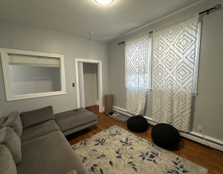 332 Main St, Everett, Massachusetts, 2 Bedrooms Bedrooms, 5 Rooms Rooms,1 BathroomBathrooms,Residential Lease,For Rent,Main St,73474496