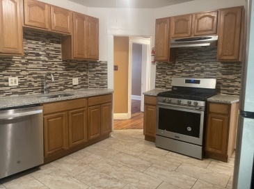 6 Bailey St, Boston, Massachusetts, 3 Bedrooms Bedrooms, 6 Rooms Rooms,1 BathroomBathrooms,Residential Lease,For Rent,Bailey St,73474538