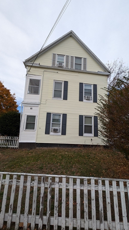 92 N Franklin St, Holbrook, Massachusetts, 1 Bedroom Bedrooms, 3 Rooms Rooms,1 BathroomBathrooms,Residential Lease,For Rent,N Franklin St,73474548