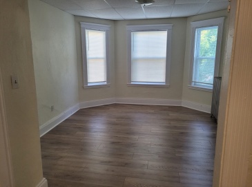 72 Sumner Street, Revere, Massachusetts, 2 Bedrooms Bedrooms, 5 Rooms Rooms,1 BathroomBathrooms,Residential Lease,For Rent,Sumner Street,73474389 72 Sumner Street, Revere, Massachusetts, 2 Bedrooms Bedrooms, 5 Rooms Rooms,1 BathroomBathrooms,Residential Lease,For Rent,Sumner Street,73474389