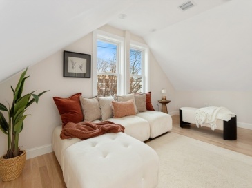 155 B Boston Ave, Somerville, Massachusetts, 2 Bedrooms Bedrooms, 6 Rooms Rooms,2 BathroomsBathrooms,Residential,For Sale,Boston Ave,73461460