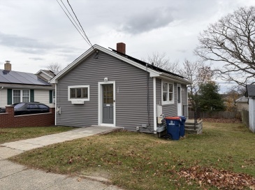 180 Rochambeau St, New Bedford, Massachusetts, 1 Bedroom Bedrooms, 3 Rooms Rooms,1 BathroomBathrooms,Residential,For Sale,Rochambeau St,73460887