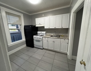 64 Hollis Street, Framingham, Massachusetts, 1 Bedroom Bedrooms, 3 Rooms Rooms,1 BathroomBathrooms,Residential Lease,For Rent,Hollis Street,73474571