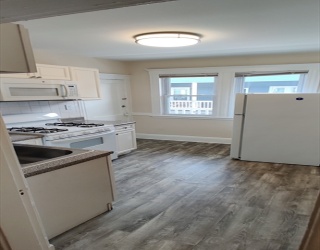 30 Harwood Street, Lynn, Massachusetts, 2 Bedrooms Bedrooms, 4 Rooms Rooms,1 BathroomBathrooms,Residential Lease,For Rent,Harwood Street,73474584