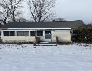 19 Ipswich, Littleton, Massachusetts, 2 Bedrooms Bedrooms, 4 Rooms Rooms,1 BathroomBathrooms,Residential,For Sale,Ipswich,73474650