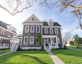 241 Neponset Valley Parkway, Boston, Massachusetts, 4 Bedrooms Bedrooms, 7 Rooms Rooms,2.5 BathroomsBathrooms,Residential,For Sale,Neponset Valley Parkway,73474588