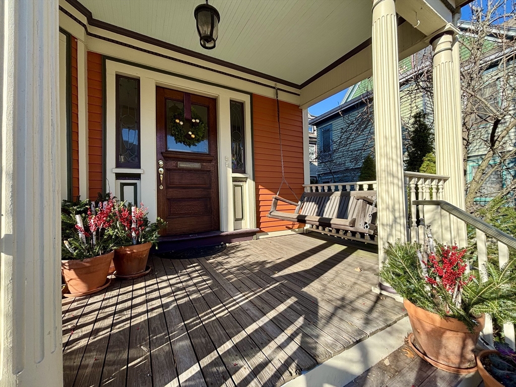 11 Wellesley Park, Boston, Massachusetts, 1 Bedroom Bedrooms, 5 Rooms Rooms,1 BathroomBathrooms,Residential,For Sale,Wellesley Park,73474684