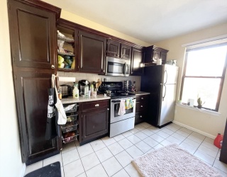 1578 Tremont Street, Boston, Massachusetts, 3 Bedrooms Bedrooms, 5 Rooms Rooms,1 BathroomBathrooms,Residential Lease,For Rent,Tremont Street,73474690