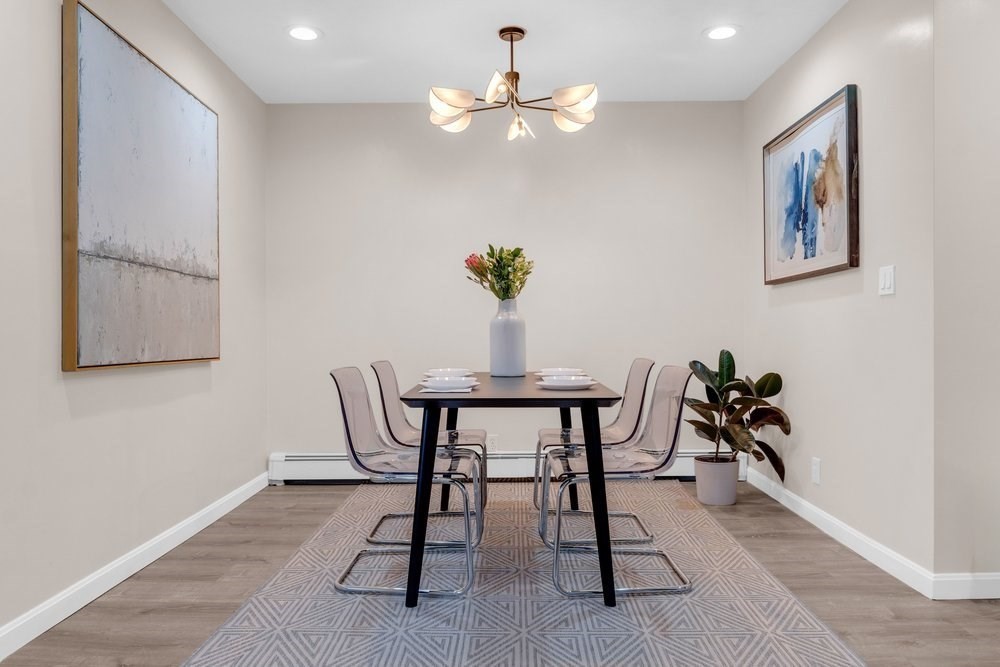 622-624 Saratoga St, Boston, Massachusetts, 4 Bedrooms Bedrooms, 8 Rooms Rooms,2 BathroomsBathrooms,Residential Income,For Sale,Saratoga St,73474691