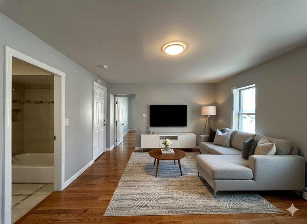 223 Trenton, Boston, Massachusetts, 1 Bedroom Bedrooms, 3 Rooms Rooms,1 BathroomBathrooms,Residential Lease,For Rent,Trenton,73474696