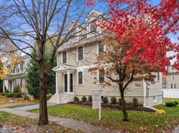 200 Claflin, Belmont, Massachusetts, 4 Bedrooms Bedrooms, 11 Rooms Rooms,3.5 BathroomsBathrooms,Residential,For Sale,Claflin,73453811