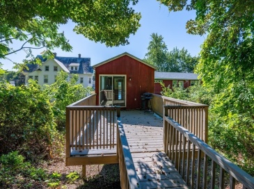 225 Nonotuck St, Northampton, Massachusetts, 3 Bedrooms Bedrooms, 8 Rooms Rooms,2.5 BathroomsBathrooms,Residential,For Sale,Nonotuck St,73431126