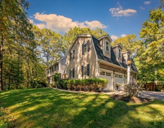 2 Partridge Hill Rd, Dover, Massachusetts, 5 Bedrooms Bedrooms, 12 Rooms Rooms,4 BathroomsBathrooms,Residential,For Sale,Partridge Hill Rd,73438810