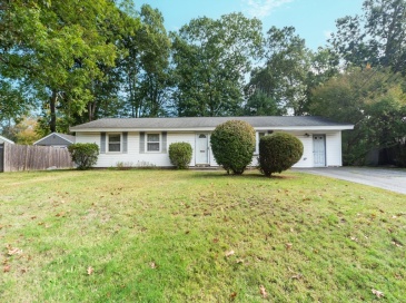 221 Sinclair Rd, Brockton, Massachusetts, 4 Bedrooms Bedrooms, 7 Rooms Rooms,1 BathroomBathrooms,Residential,For Sale,Sinclair Rd,73438414