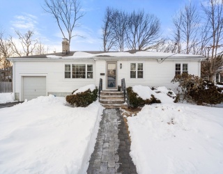 99 Truman Rd, Newton, Massachusetts, 3 Bedrooms Bedrooms, 7 Rooms Rooms,3 BathroomsBathrooms,Residential,For Sale,Truman Rd,73474730