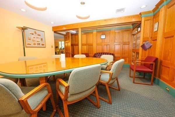 294 Pleasant St, Stoughton, Massachusetts, ,Commercial Lease,For Rent,Pleasant St,73474740