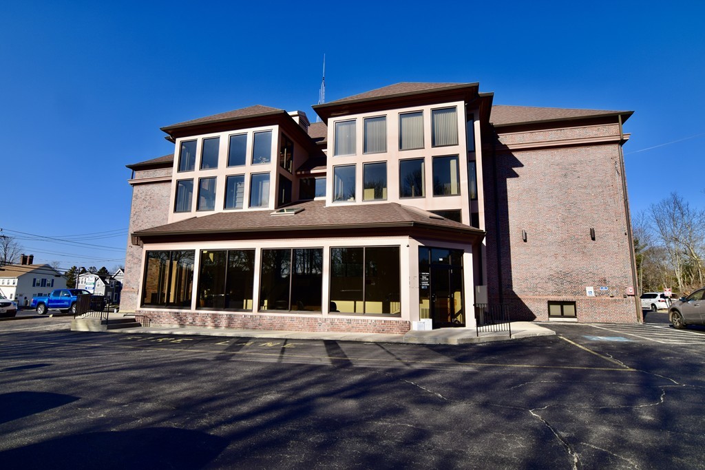 169 N Franklin Street, Holbrook, Massachusetts, ,Commercial Lease,For Rent,N Franklin Street,73474781