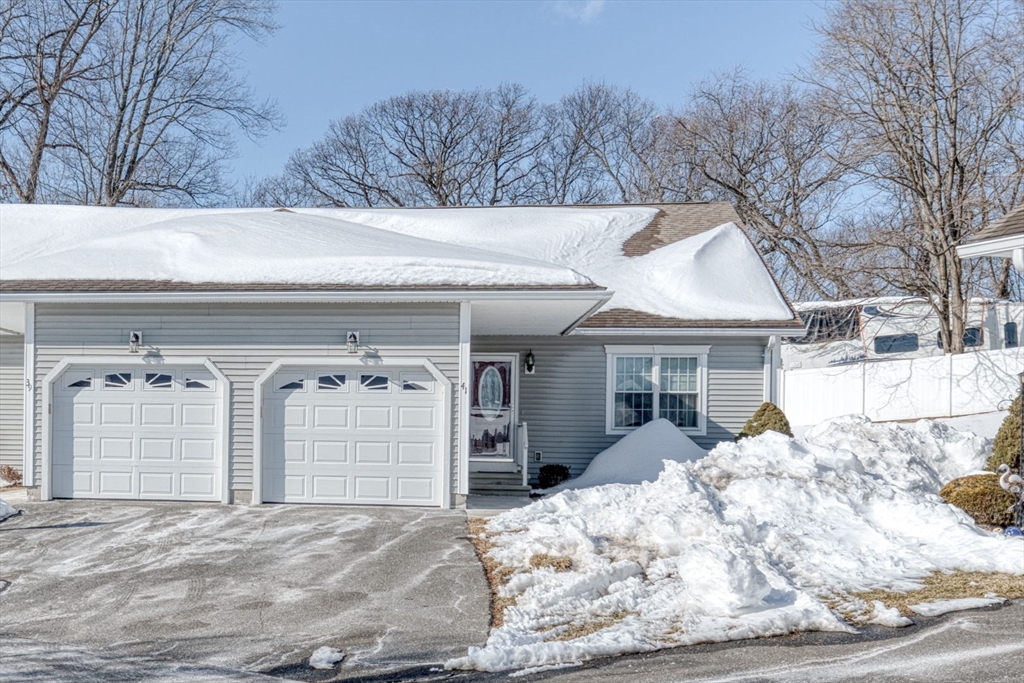 41 Oakhill, Chicopee, Massachusetts, 2 Bedrooms Bedrooms, 5 Rooms Rooms,1.5 BathroomsBathrooms,Residential,For Sale,Oakhill,73474878