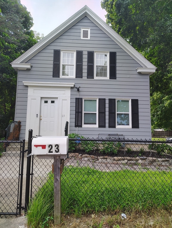 23 Granite Street, Taunton, Massachusetts, 6 Bedrooms Bedrooms, 10 Rooms Rooms,2 BathroomsBathrooms,Residential Income,For Sale,Granite Street,73474890