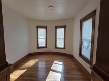 33 Jefferson St, Worcester, Massachusetts, 3 Bedrooms Bedrooms, 4 Rooms Rooms,1 BathroomBathrooms,Residential Lease,For Rent,Jefferson St,73474918