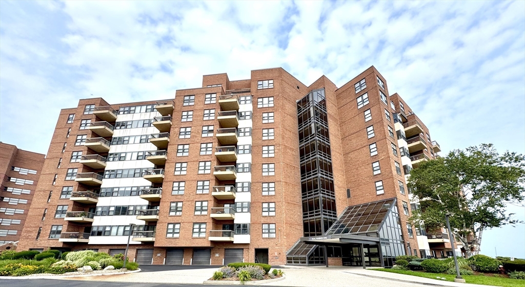 1 Seal Harbor Rd, Winthrop, Massachusetts, 2 Bedrooms Bedrooms, 5 Rooms Rooms,2 BathroomsBathrooms,Residential Lease,For Rent,Seal Harbor Rd,73474929