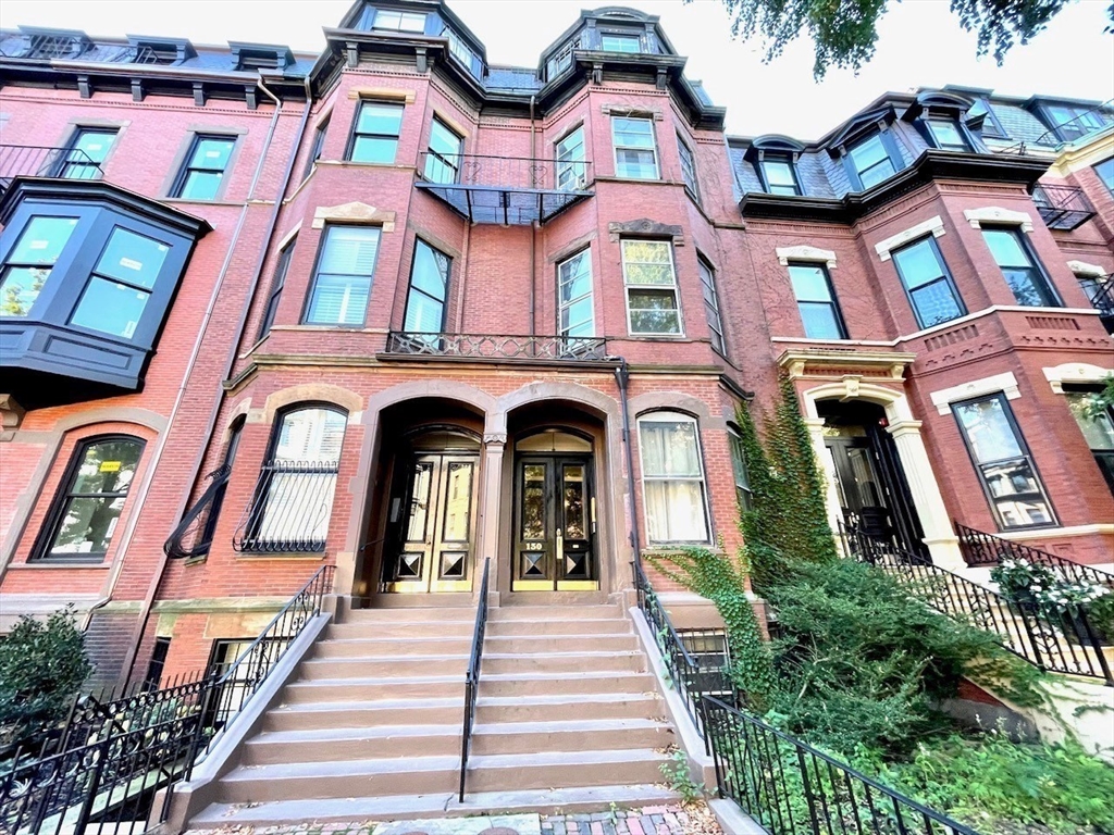 130 Marlborough St, Boston, Massachusetts, 1 Room Rooms,1 BathroomBathrooms,Residential Lease,For Rent,Marlborough St,73474851