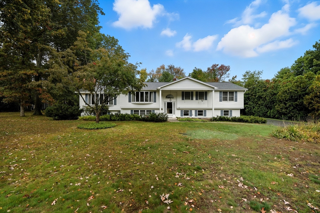 98 Brookhaven Dr, East Longmeadow, Massachusetts, 3 Bedrooms Bedrooms, 8 Rooms Rooms,2 BathroomsBathrooms,Residential,For Sale,Brookhaven Dr,73442788
