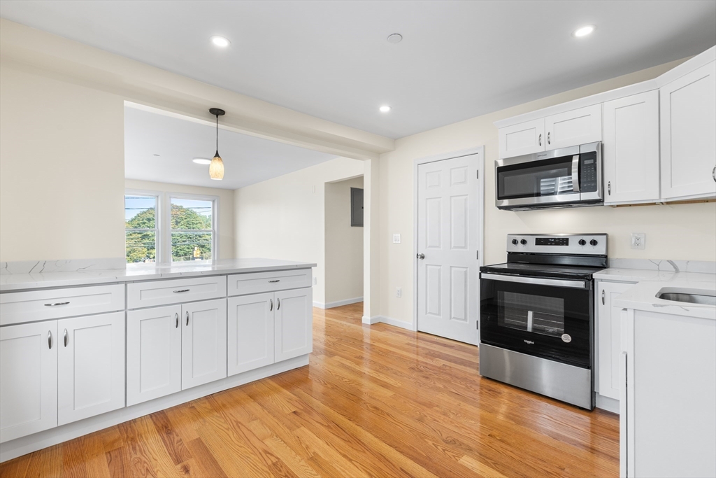 1 Glenwood Street, Malden, Massachusetts, 3 Bedrooms Bedrooms, 5 Rooms Rooms,1 BathroomBathrooms,Residential,For Sale,Glenwood Street,73428476